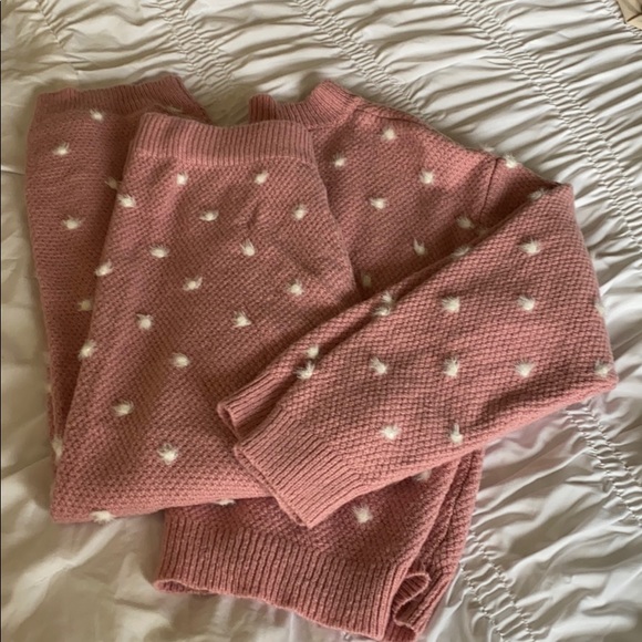 Kittenish pink knit lounge set